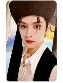 Stray Kids Lee Know Photocards