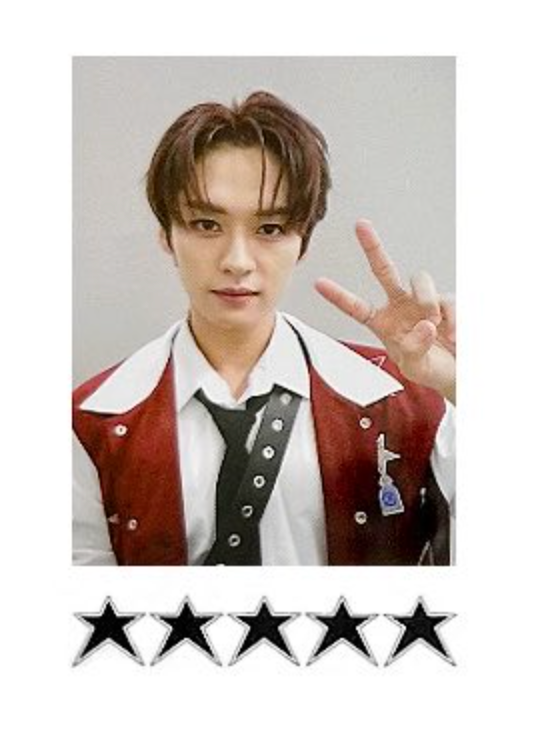 Stray Kids Lee Know Photocards