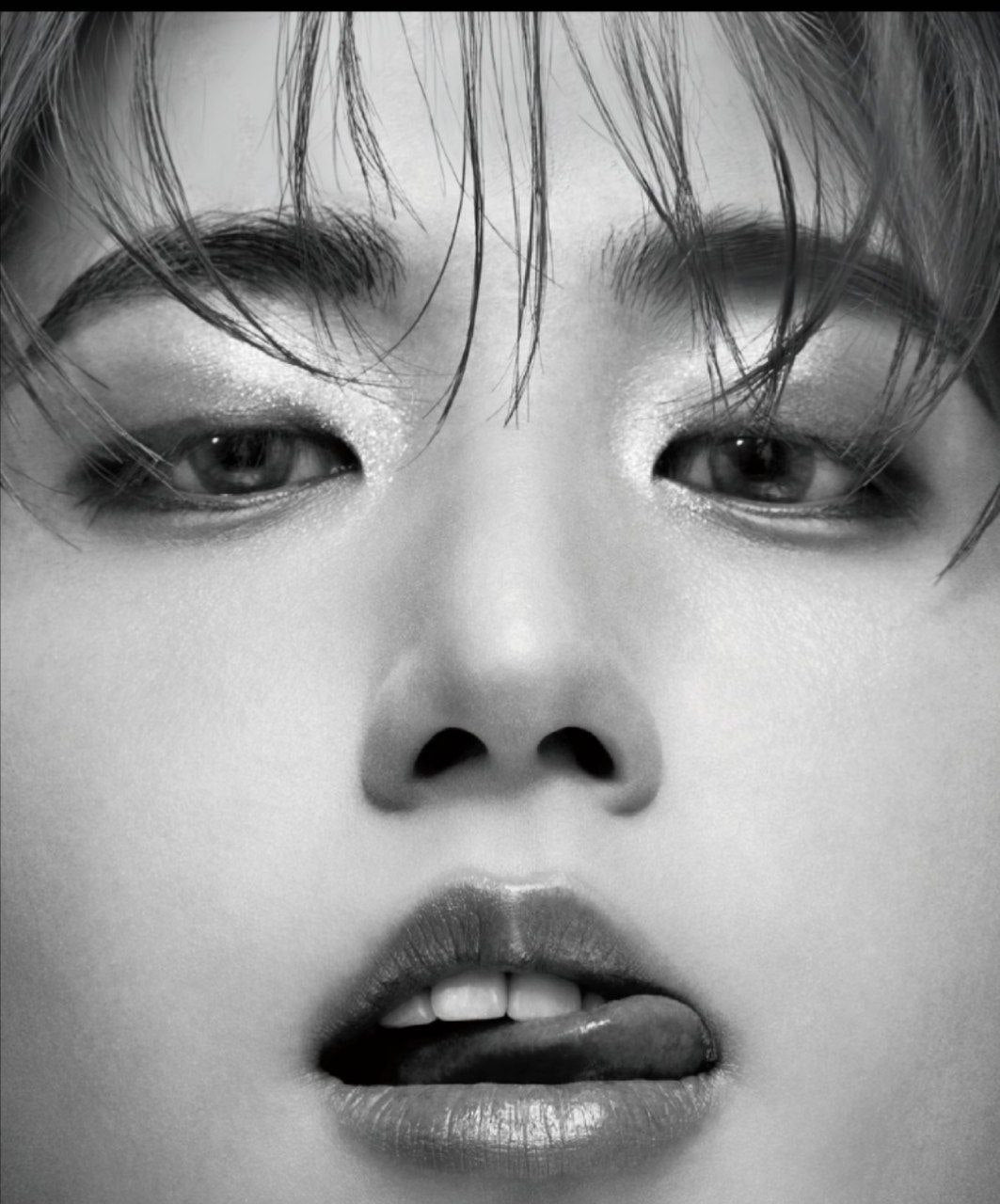 [Pre-Order] Han Nylon Japan Cover - Postcard Print